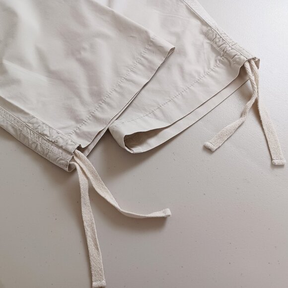 Izod Oatmeal Beige Cotton Low Rise Capri's - Picture 6 of 16